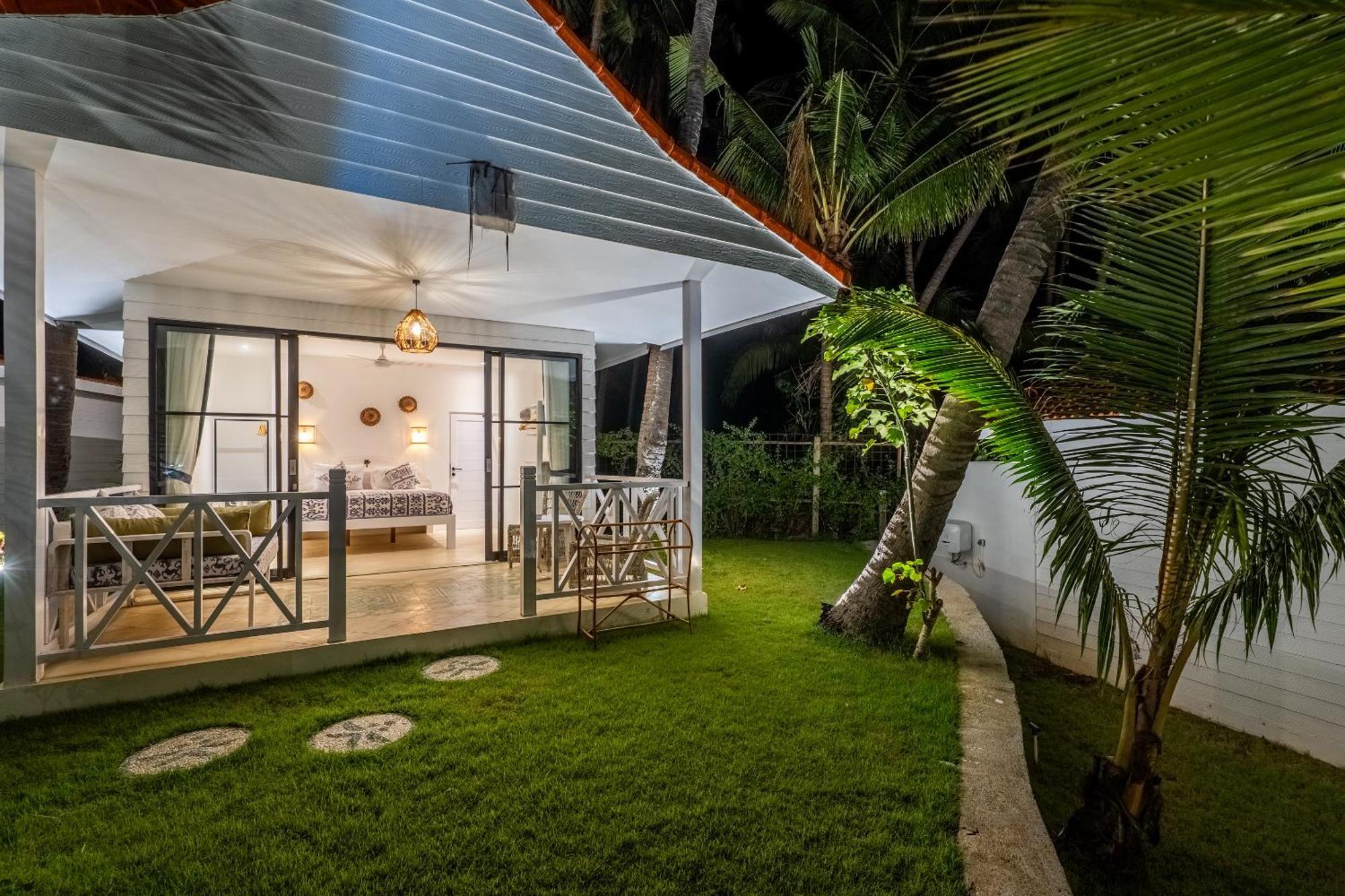 Senang Resort Tianyar Exterior foto