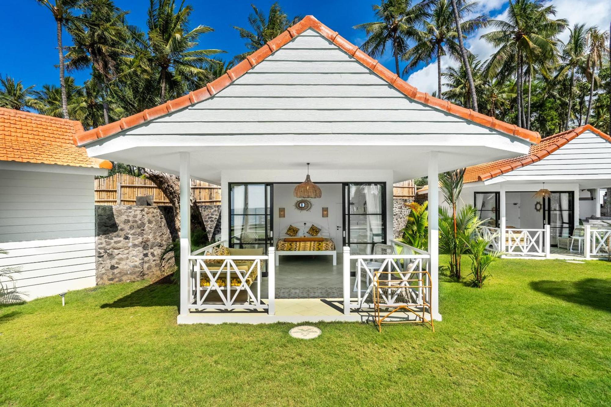 Senang Resort Tianyar Exterior foto