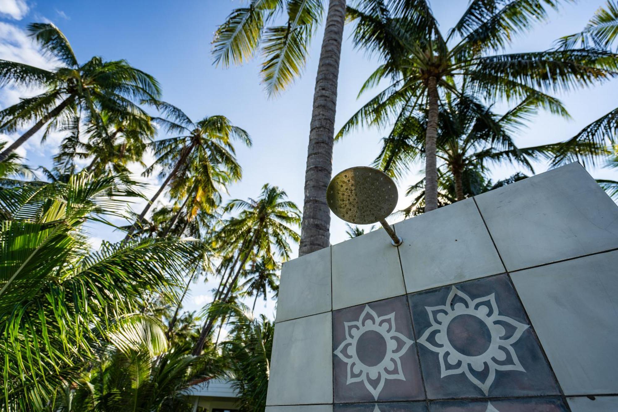 Senang Resort Tianyar Exterior foto